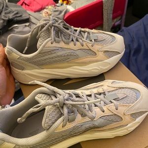 Yeezy 700